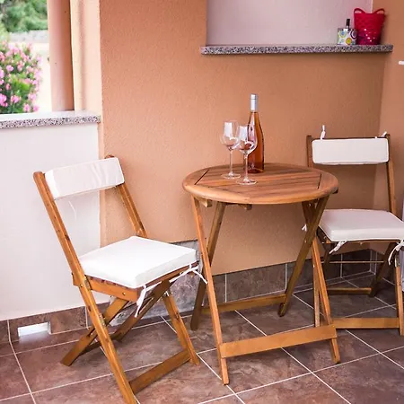 Vall Apartman Krk Town