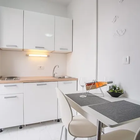 Vall Apartman Krk Town