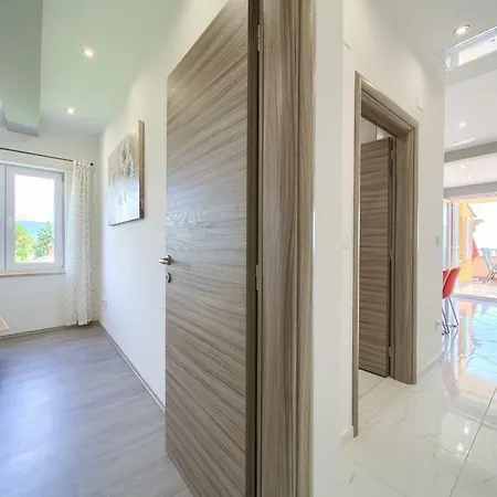 Apartment Vall Krk Town