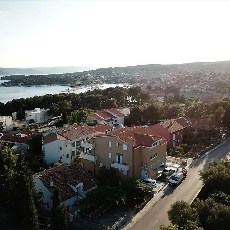 Vall Apartman Krk Town